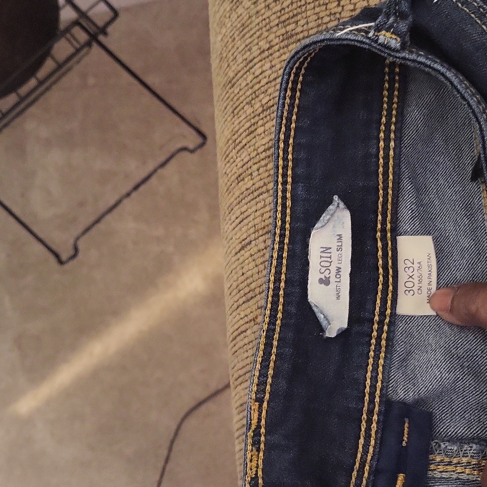 Ladies Jean's  size 30× 32 in excellent  use condition  fits a size 8 ladies - Picture 4 of 6